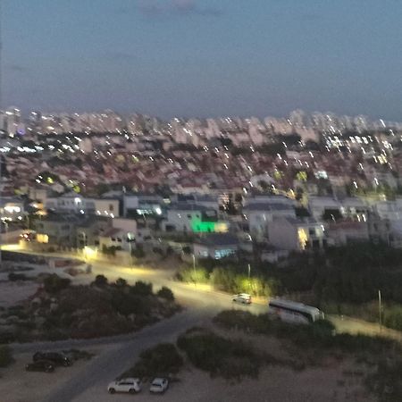 הבית קרוב לחוף Ashkelon Exterior photo